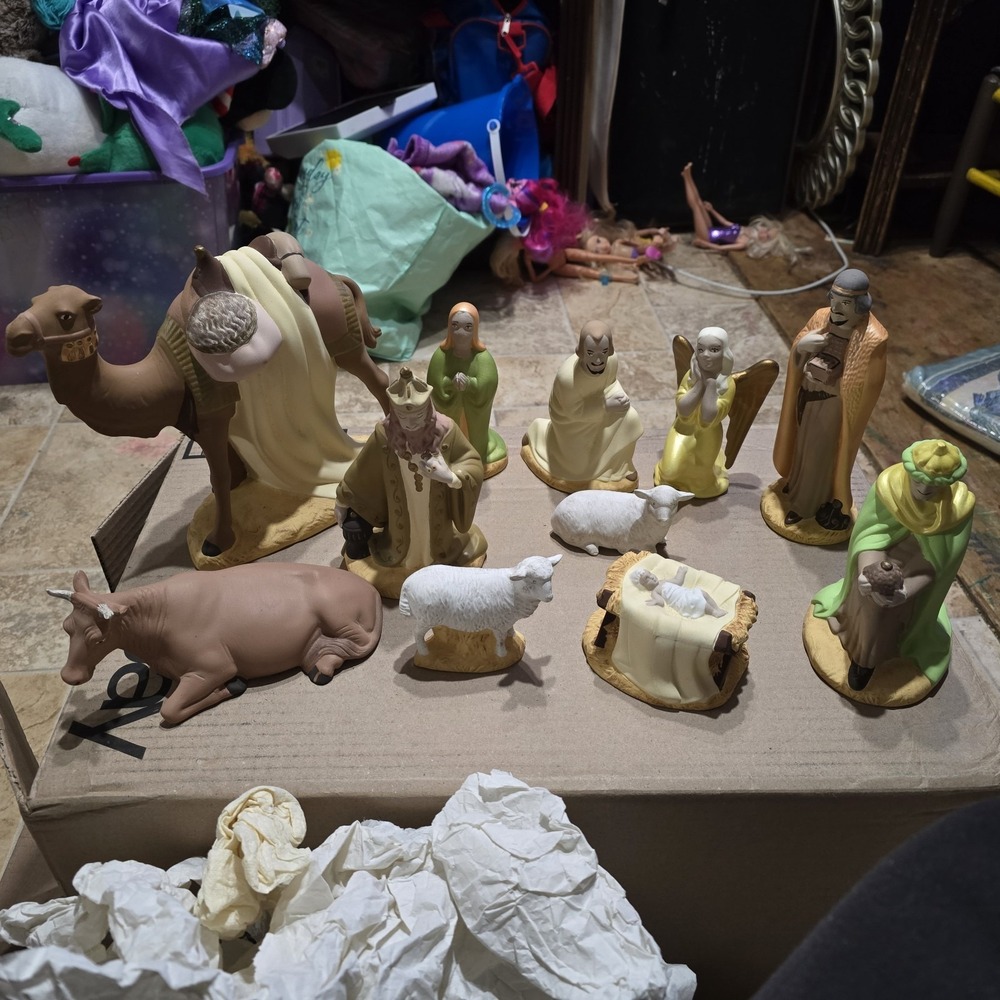 Holland Mold Nativity Scene Signed Hand Painted Large Figures Lot of 11 1978 VTG